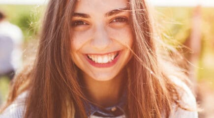 teen-girl-smiling-summer