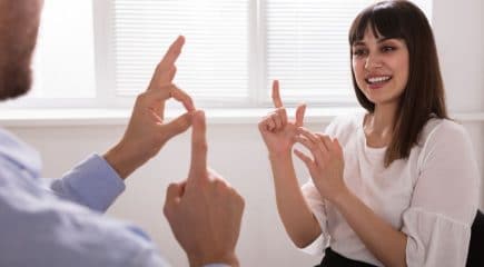 people-speaking-in-sign-language